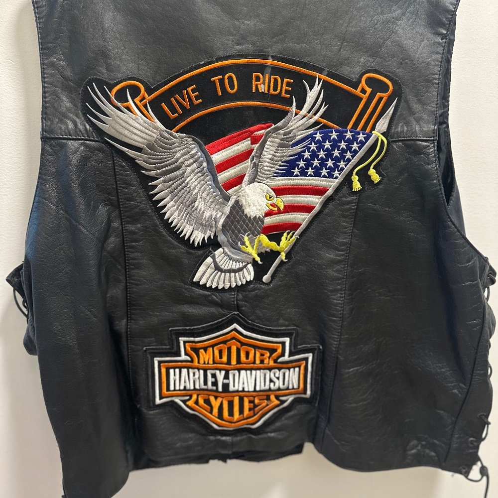 Men’s unik vintage leather vest Harley Davidson patches sz 60 / 4x XXXXL